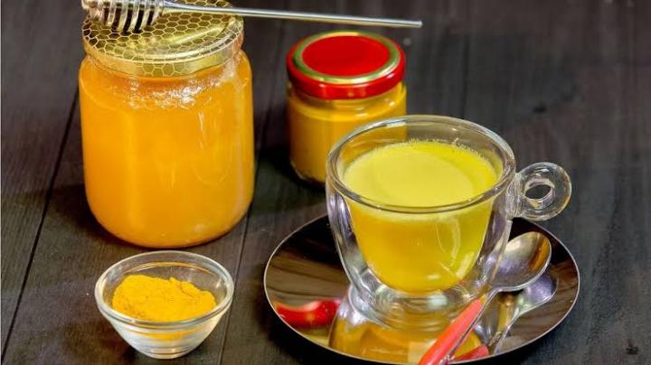 Terbukti, 4 Khasiat Susu Kunyit untuk Kesehatan